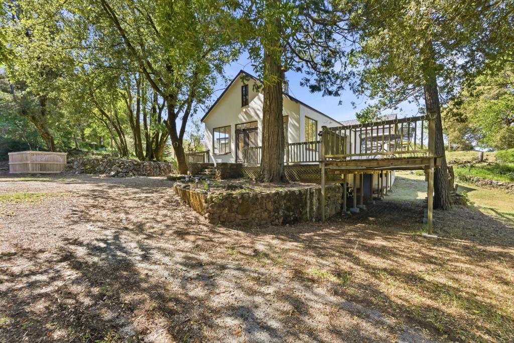 15880 Soda Springs Road Property Photo 27