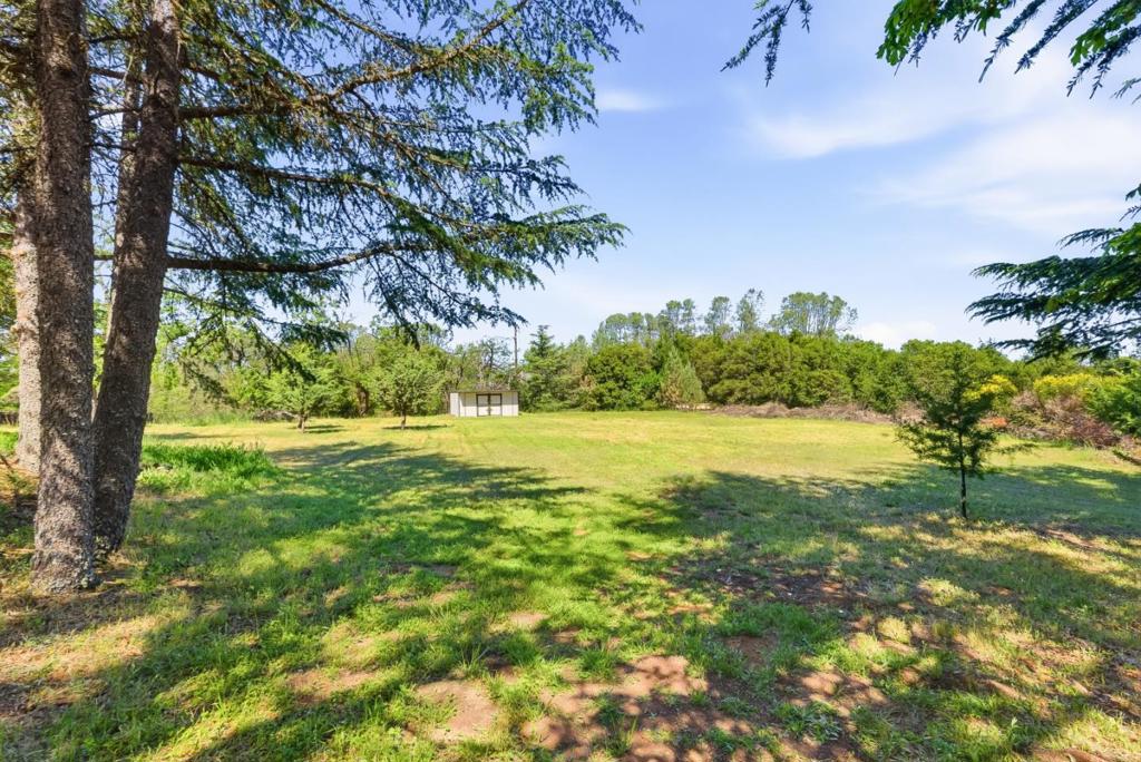 15880 Soda Springs Road Property Photo 37
