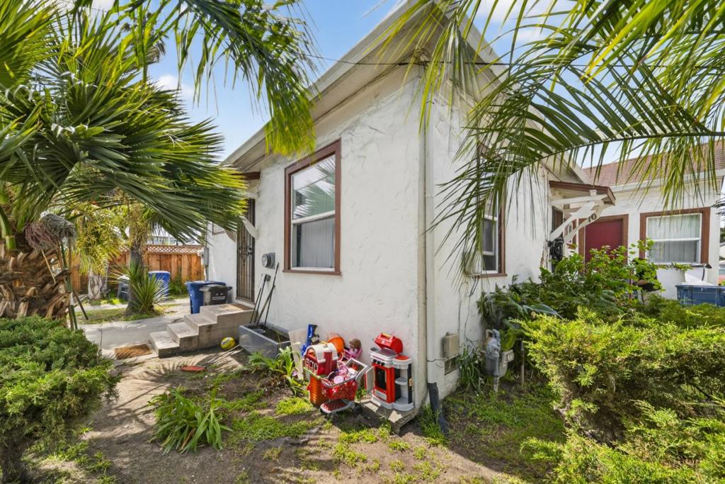 311 Ocean Street Property Photo 11