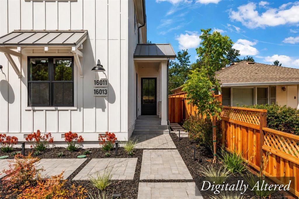 16011 Stephenie Lane Property Photo 4
