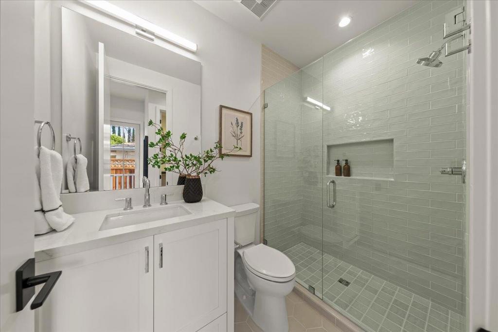 16011 Stephenie Lane Property Photo 21