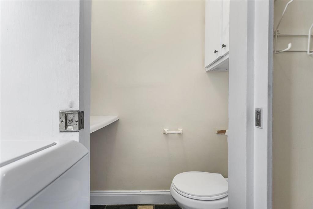 1745 Elmwood Avenue Property Photo 15