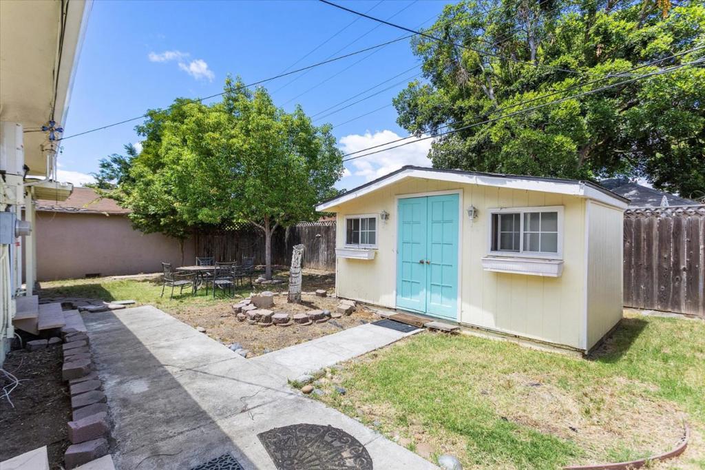 1745 Elmwood Avenue Property Photo 34