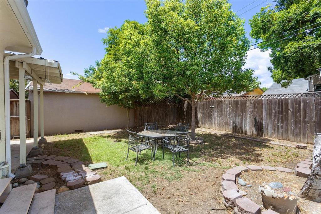1745 Elmwood Avenue Property Photo 37