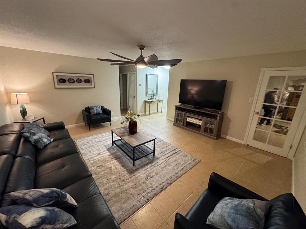 41670 Paseo Padre Parkway Property Photo 4