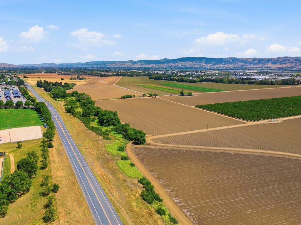 ML82048859 Property Photo 13