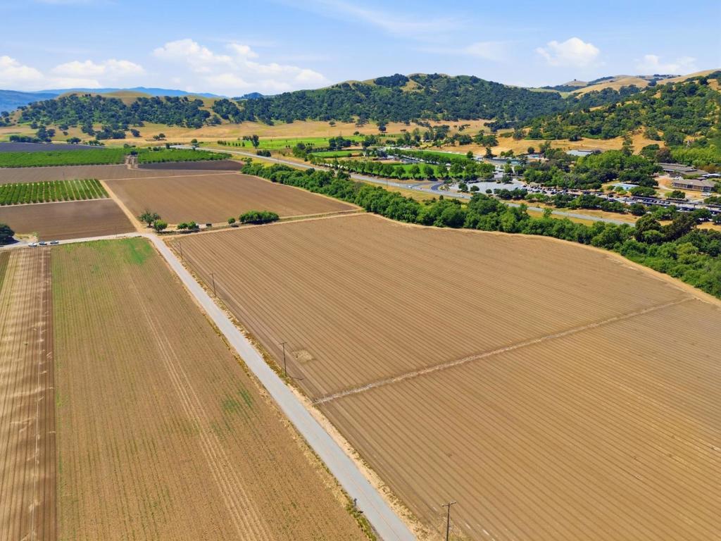 ML82048859 Property Photo 17