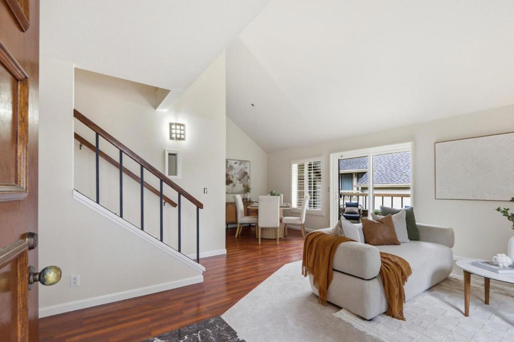 1941 Huxley Court Property Photo 5