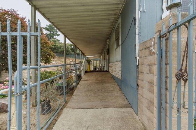 5925 Briarcliff Terrace Property Photo 9
