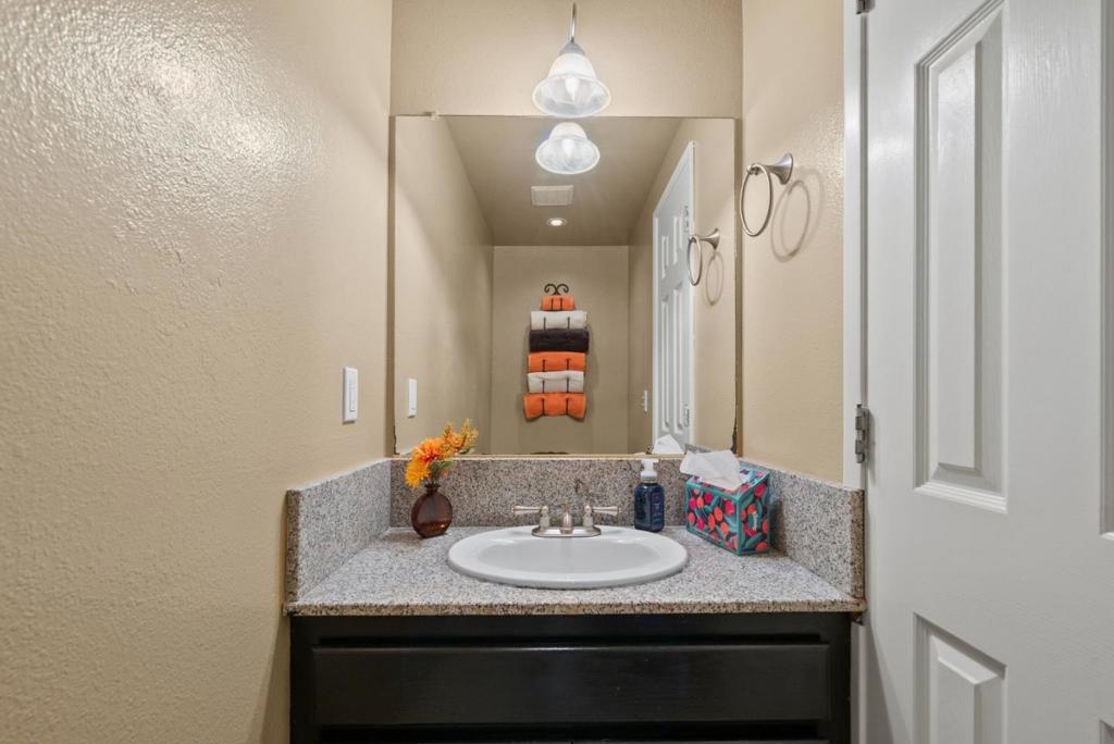 2701 Subec Lane Property Photo 24