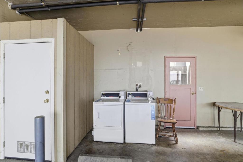 3061 David Avenue Property Photo 6