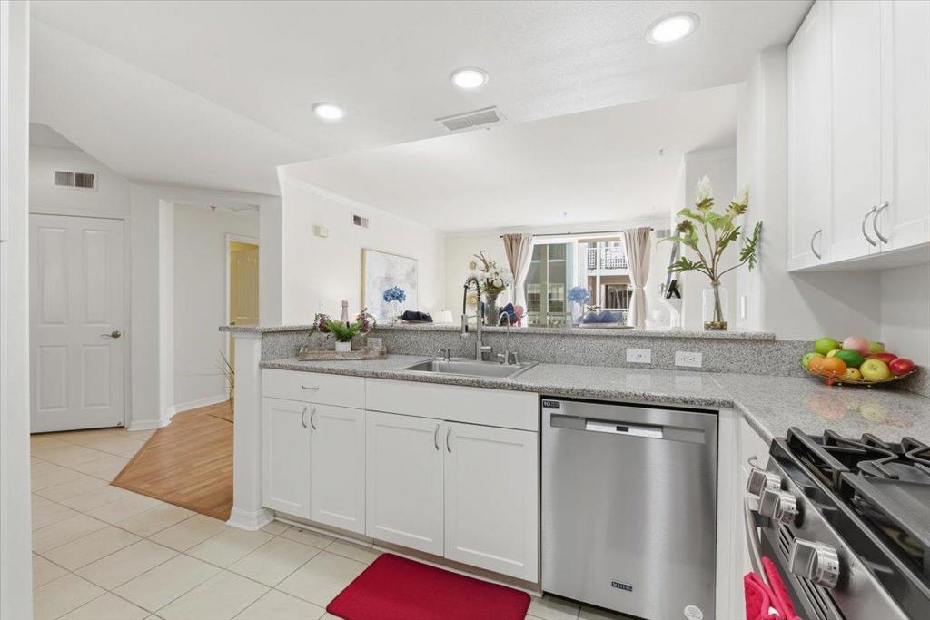 3901 Lick Mill Boulevard 360 Property Photo 10