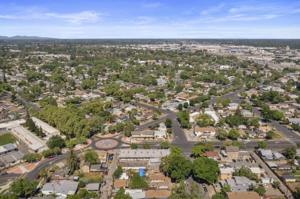 101107 I Street Property Photo 13