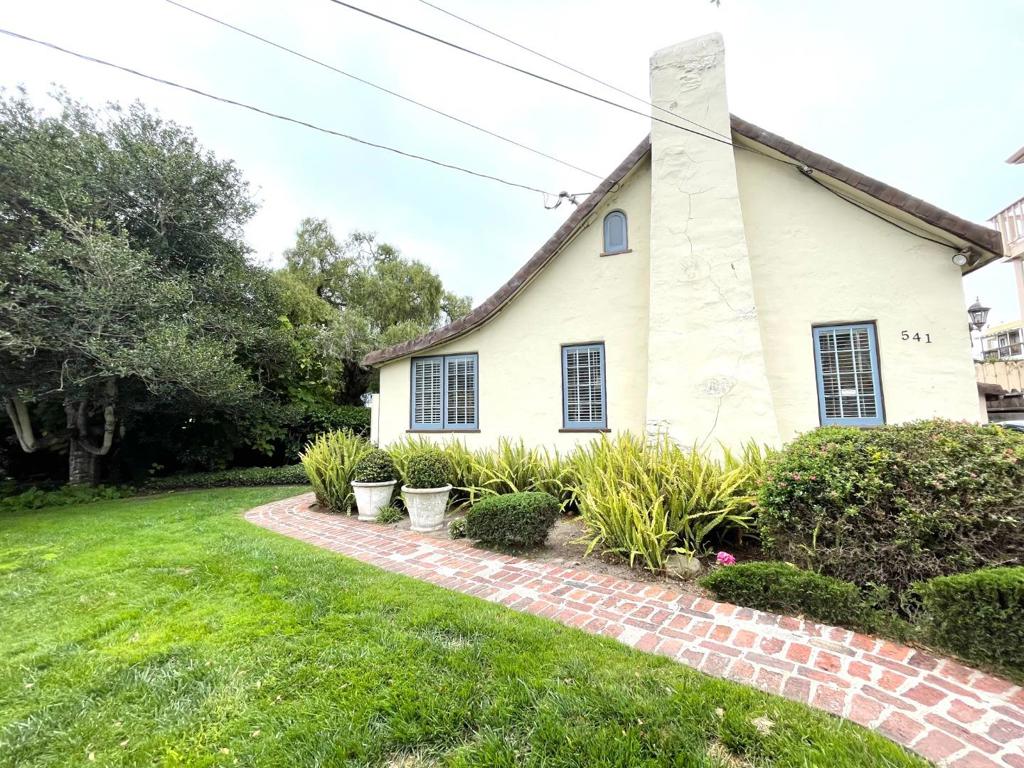 W Franklin Street Property Photo 2