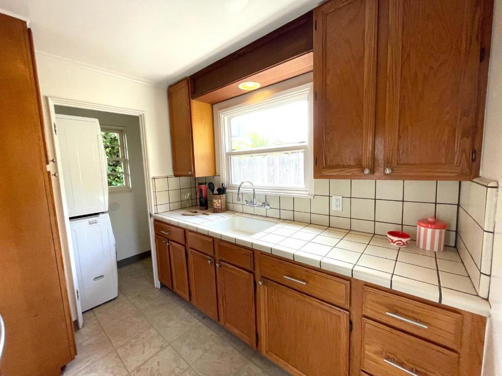 W Franklin Street Property Photo 16