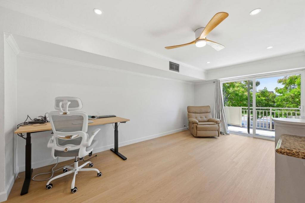 1214 Admiralty Lane Property Photo 16