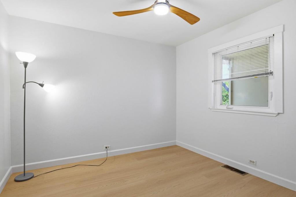1214 Admiralty Lane Property Photo 18