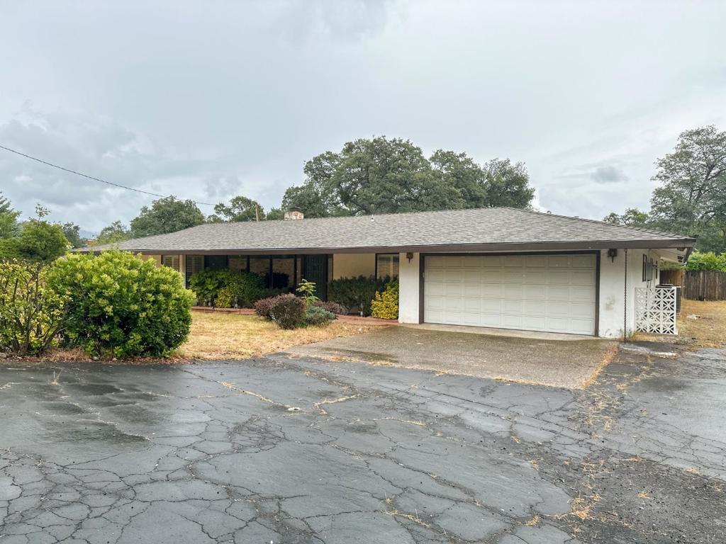 20521 Upper Hillview Drive Property Photo 2