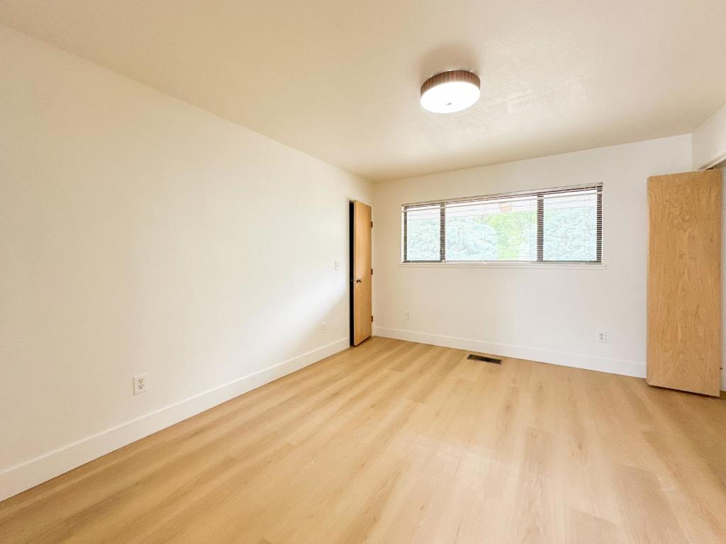 20521 Upper Hillview Drive Property Photo 10