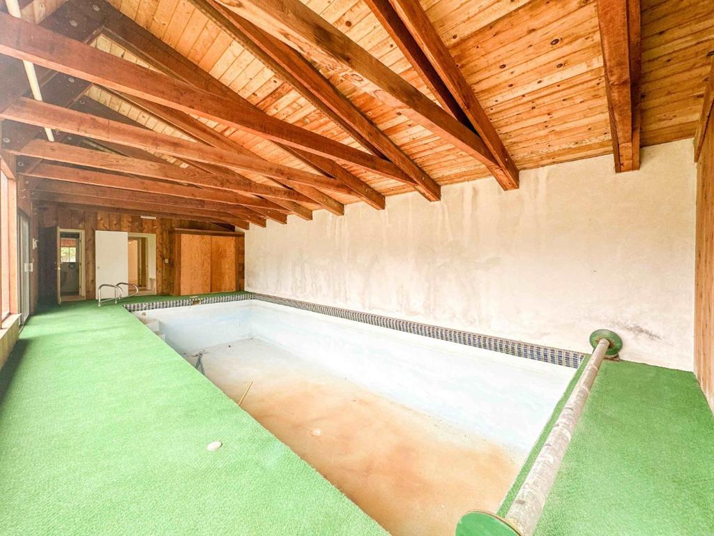 20521 Upper Hillview Drive Property Photo 27