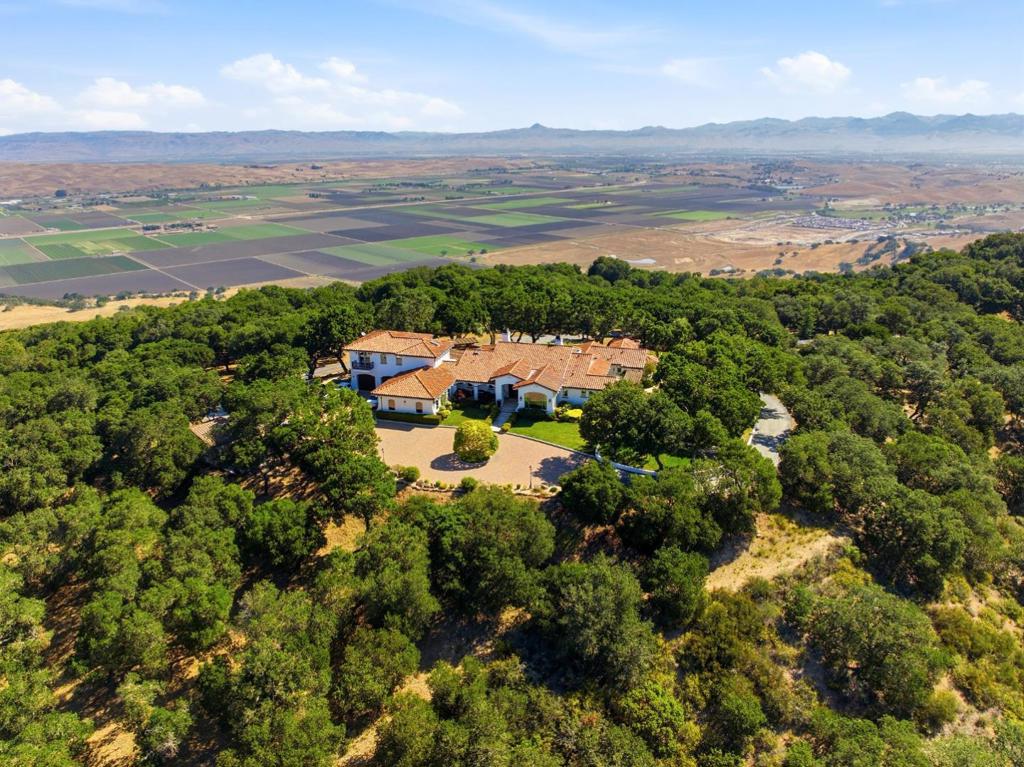 3000 San Juan Canyon Road Property Photo 2