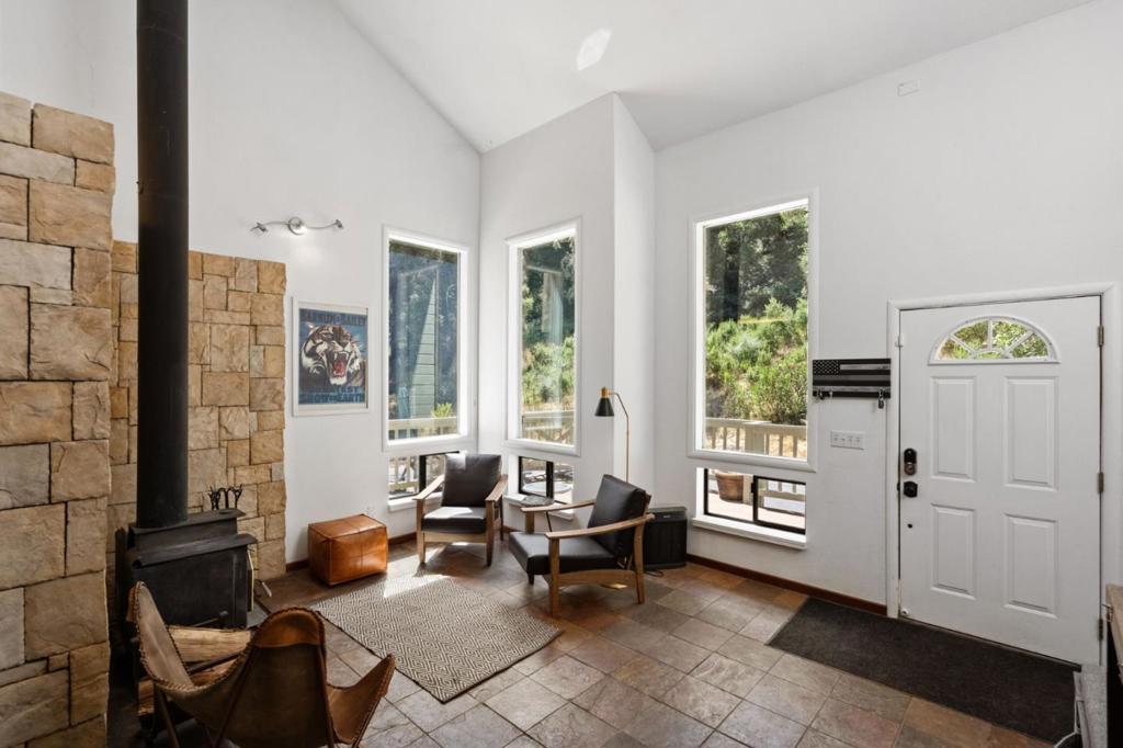 8946 Alpine Road Property Photo 4