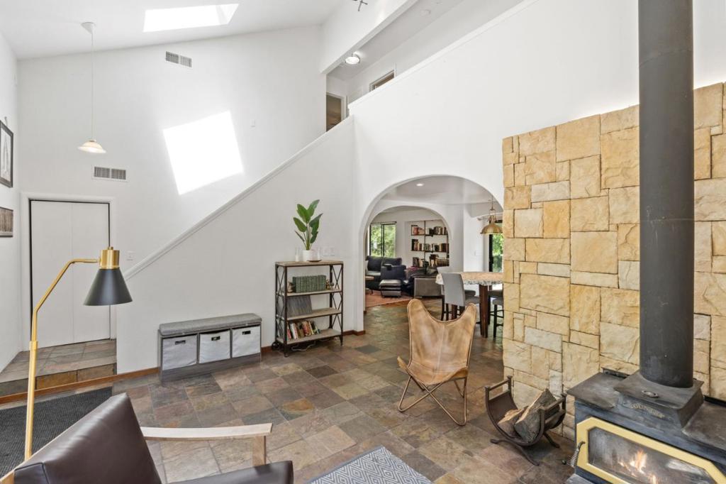 8946 Alpine Road Property Photo 5