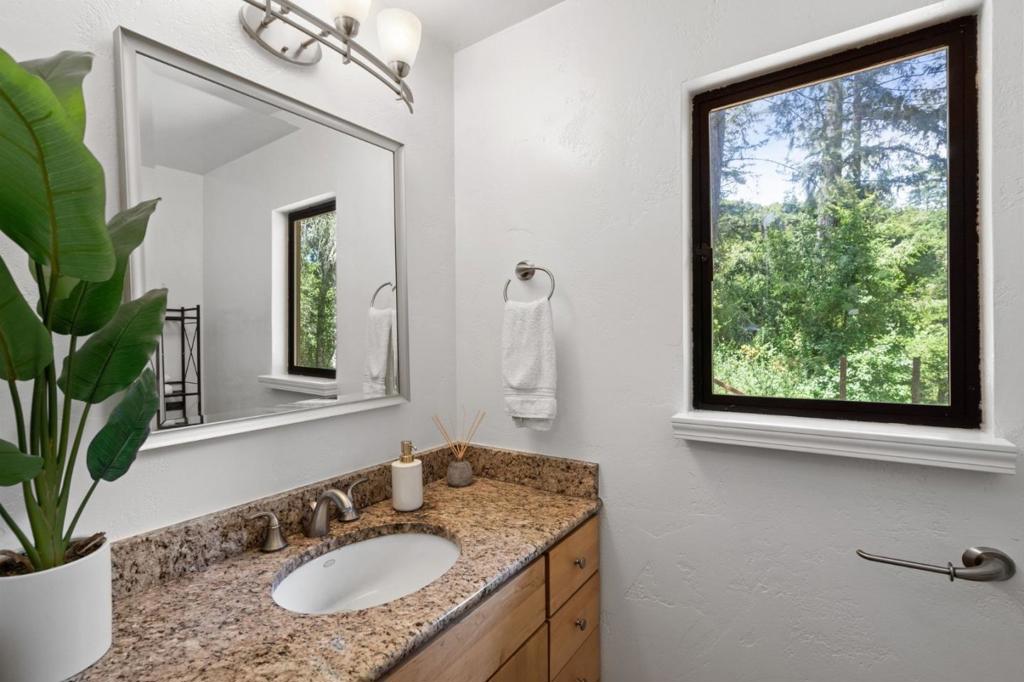 8946 Alpine Road Property Photo 14