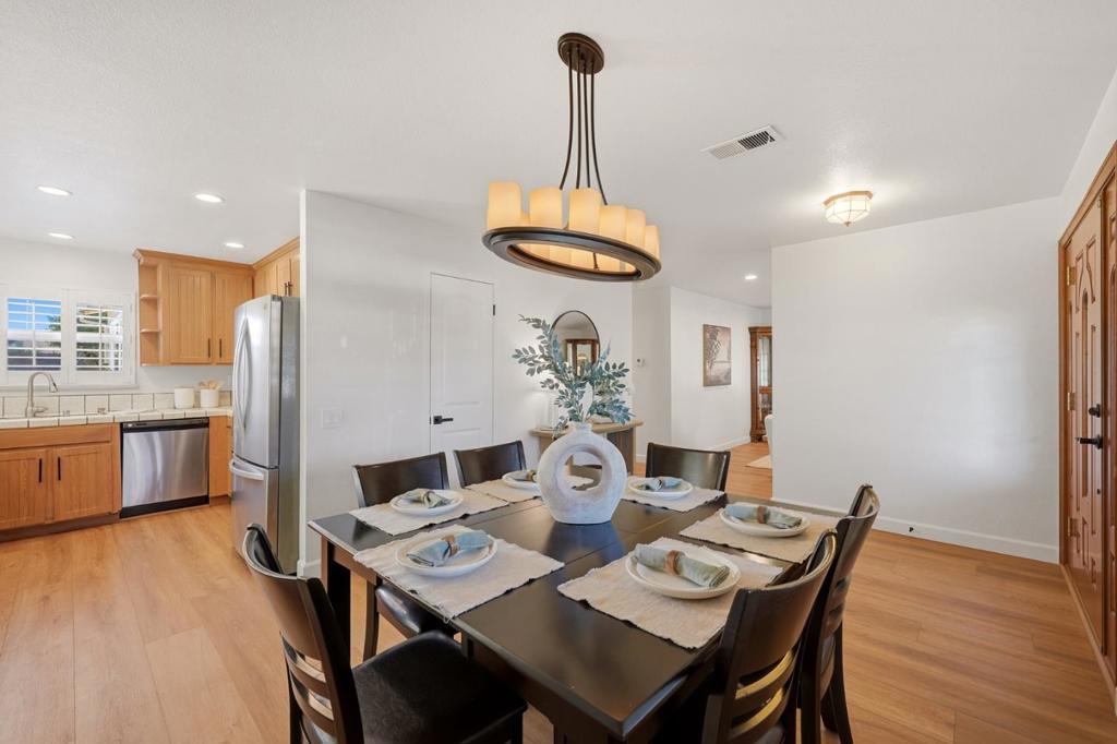 7634 Los Padres Court Property Photo 6