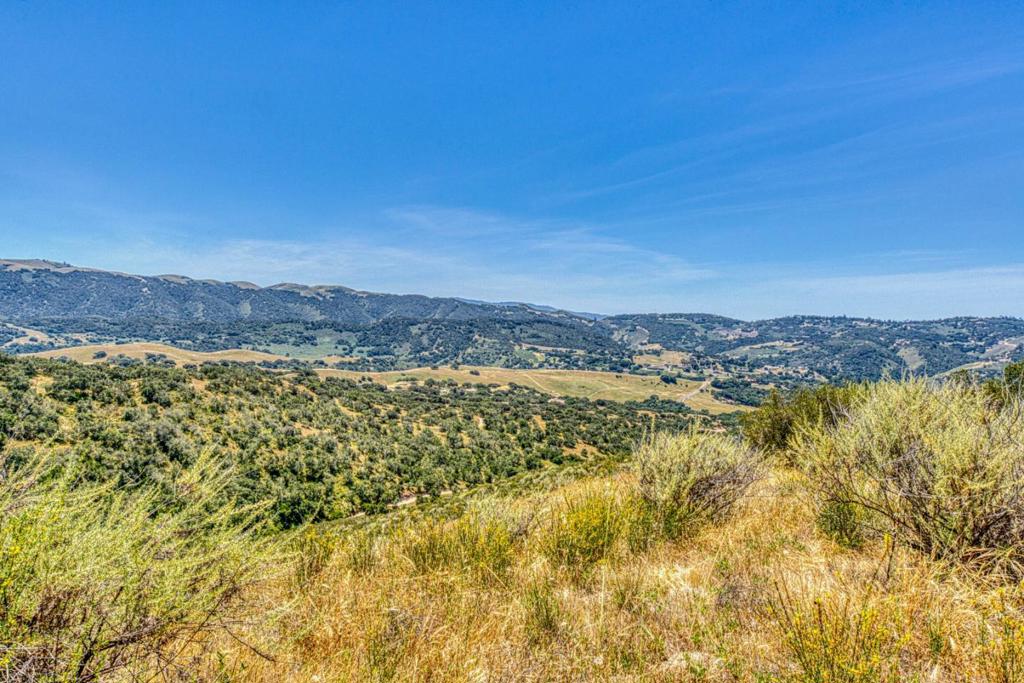ML82049152 Property Photo 1
