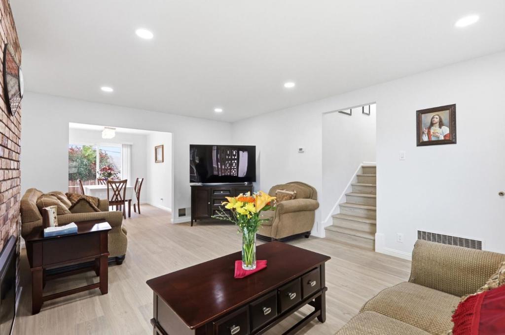 648 Newman Drive Property Photo 8
