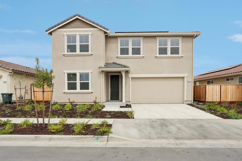 1890 Peony Street Property Photo 1