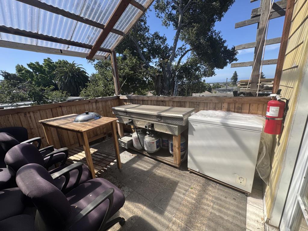 1925 E 27th Street Property Photo 4