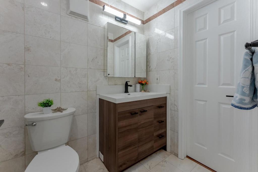 410 Auburn Way 19 Property Photo 13