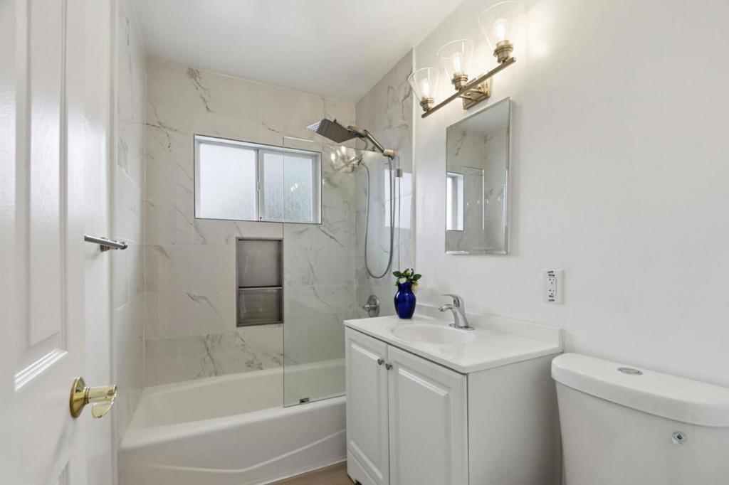 1532 Kooser Road Property Photo 15