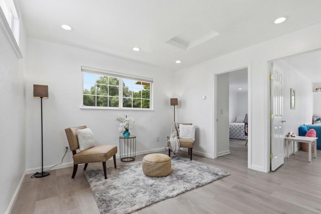 1532 Kooser Road Property Photo 18
