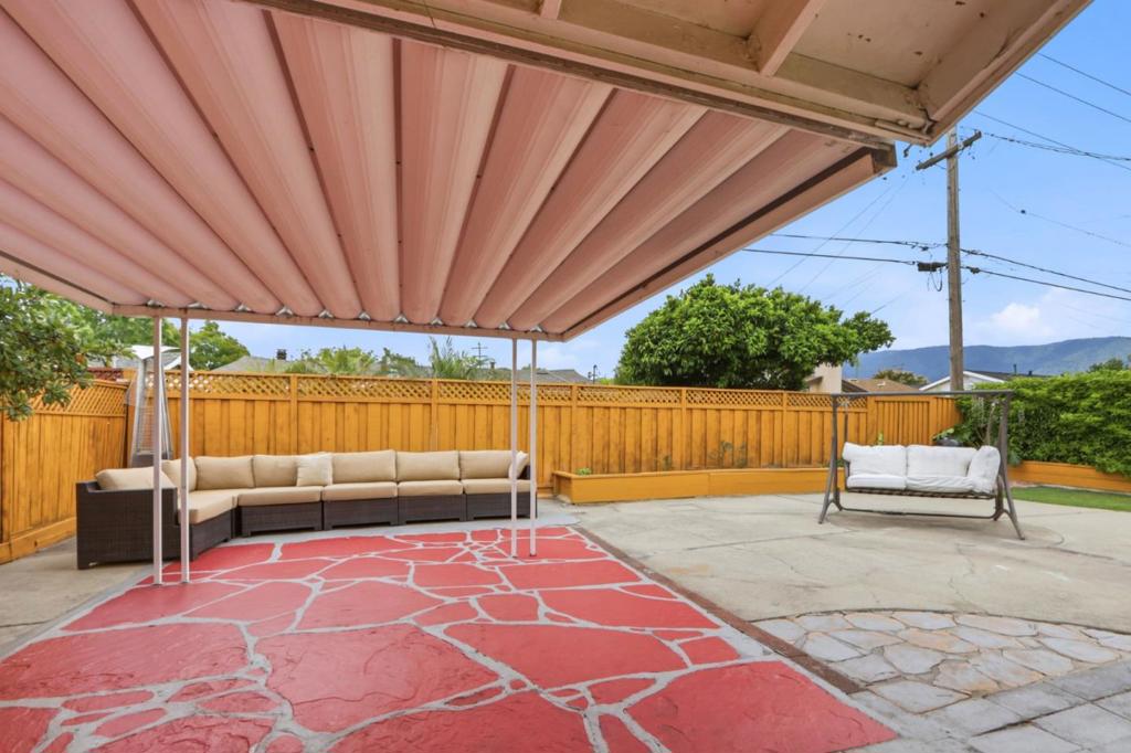 1532 Kooser Road Property Photo 32