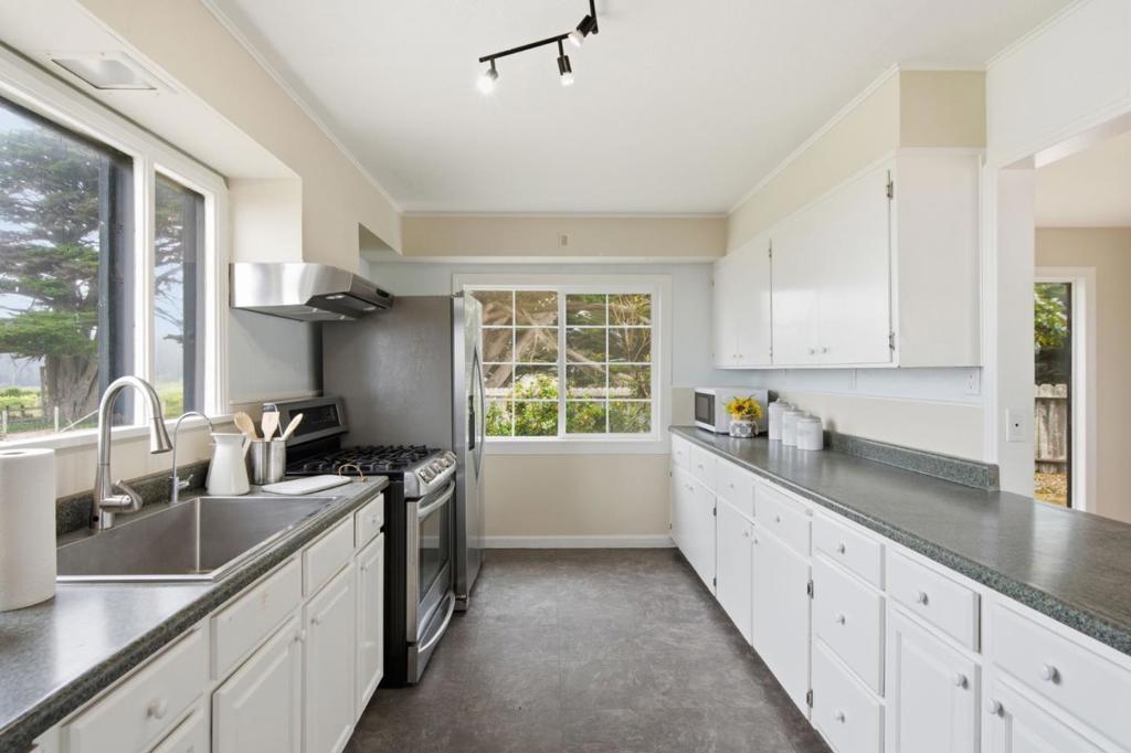 1263 Reservoir Road Property Photo 16