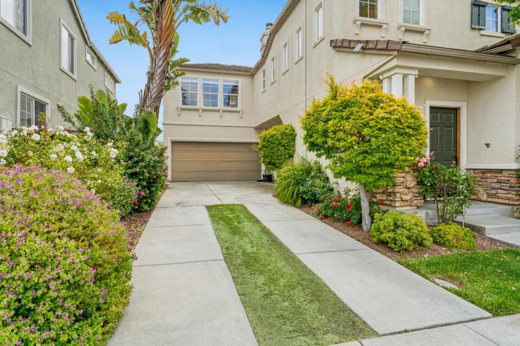 75 Paseo Drive Property Photo 2