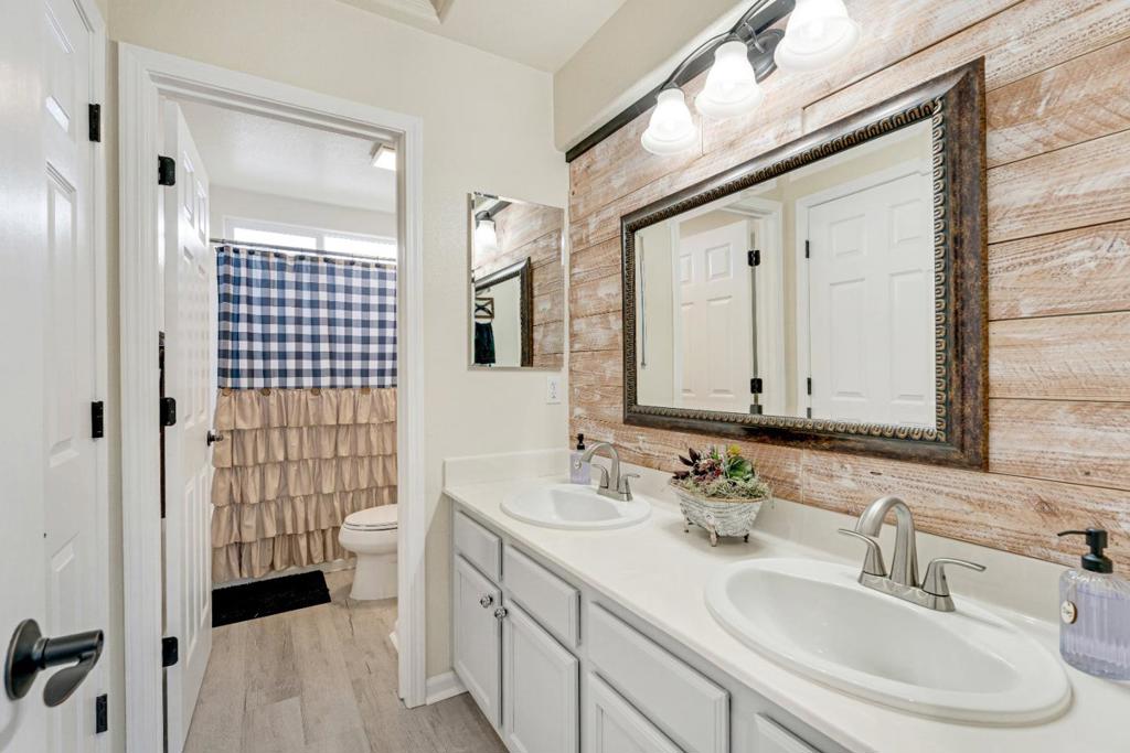 75 Paseo Drive Property Photo 14