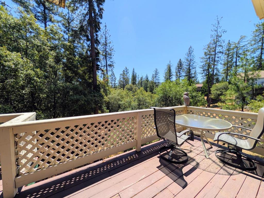 12021 Valenta Way Property Photo 4