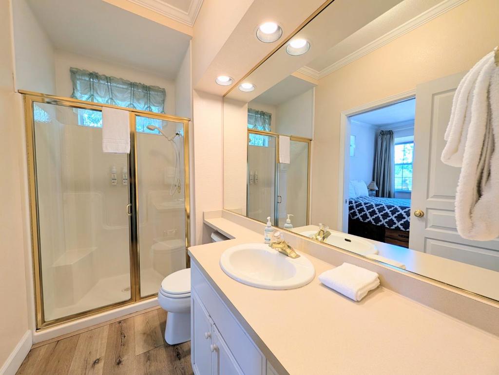 12021 Valenta Way Property Photo 7