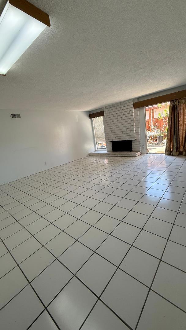 2 Mayapple Way Property Photo 3
