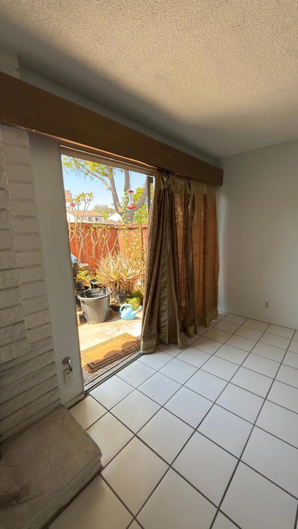 2 Mayapple Way Property Photo 7