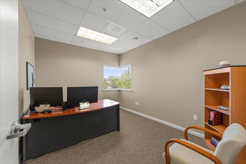 125 Hangar Way 110 Property Photo 13