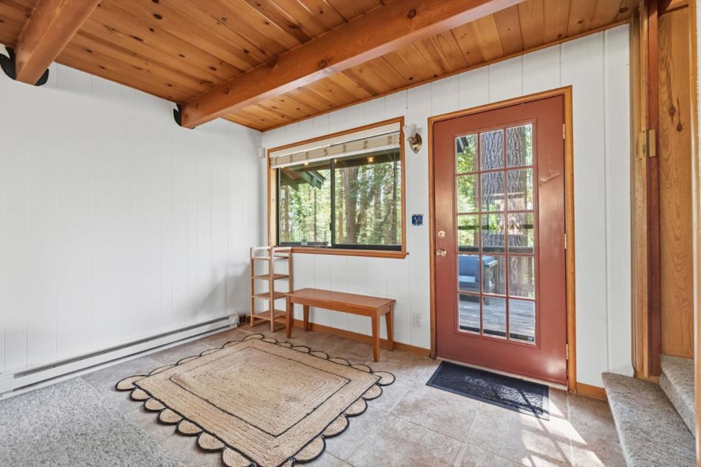 24748 Quartz Avenue Property Photo 5