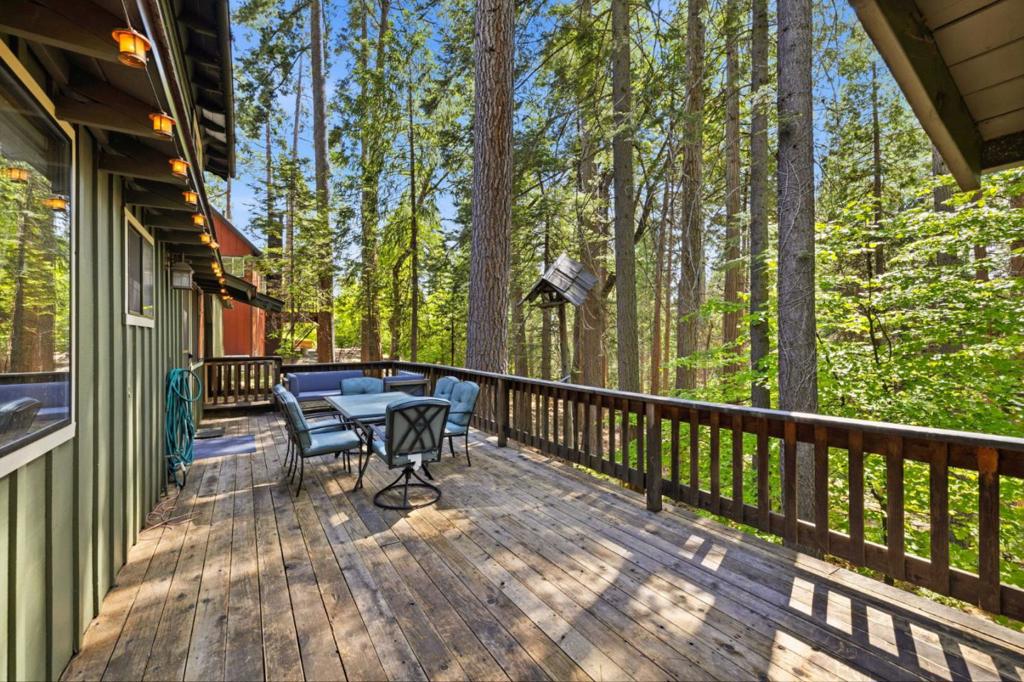 24748 Quartz Avenue Property Photo 17