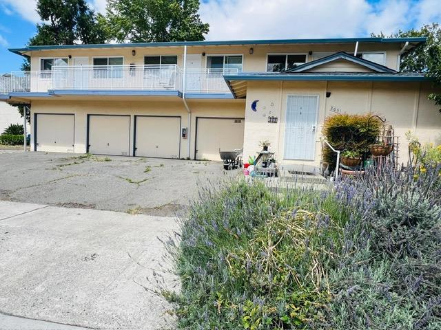 205 Burnham Court Property Photo 1