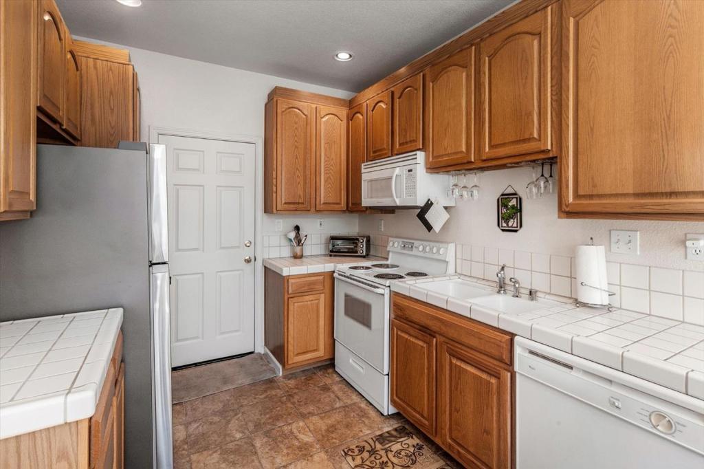 4996 Agape Court Property Photo 8