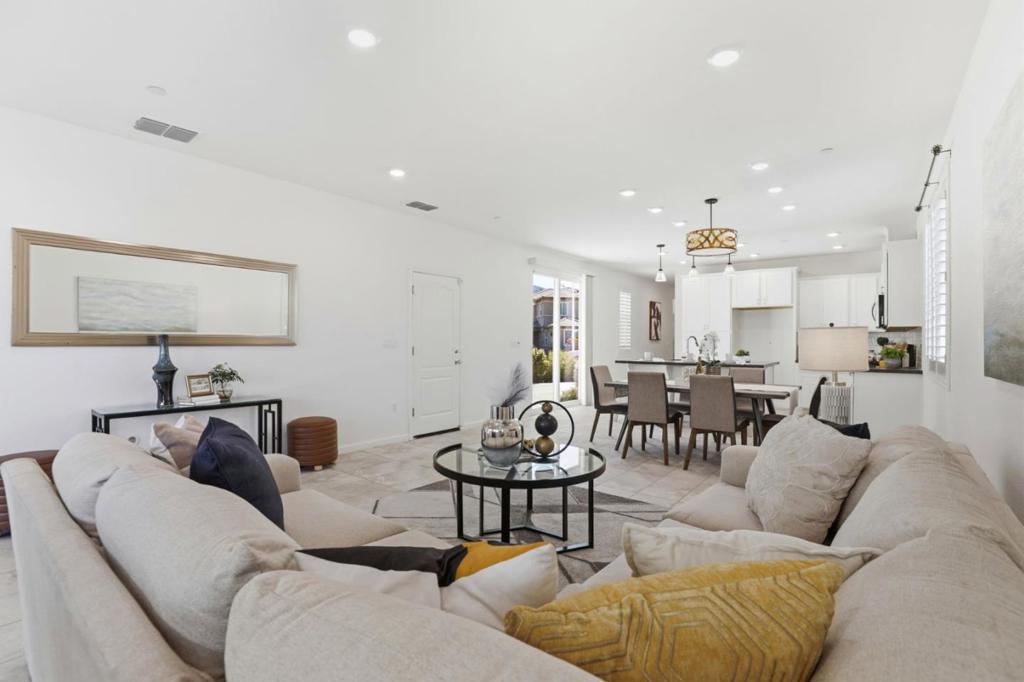 1860 Thyme Court Property Photo 2